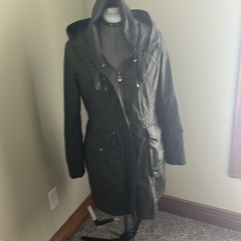 Women’s rain jacket.